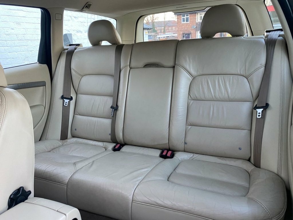 Volvo XC70 2.4 D5 Se Geartronic Awd Euro 4 Silver #26