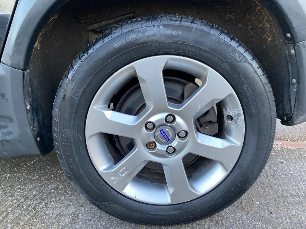 Volvo XC70 2.4 D5 Se Geartronic Awd Euro 4 Silver #45