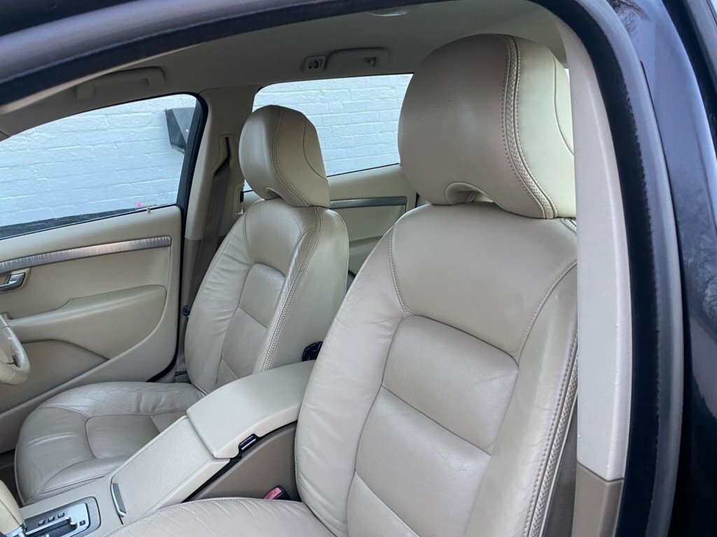 Volvo XC70 2.4 D5 Se Geartronic Awd Euro 4 Silver #13