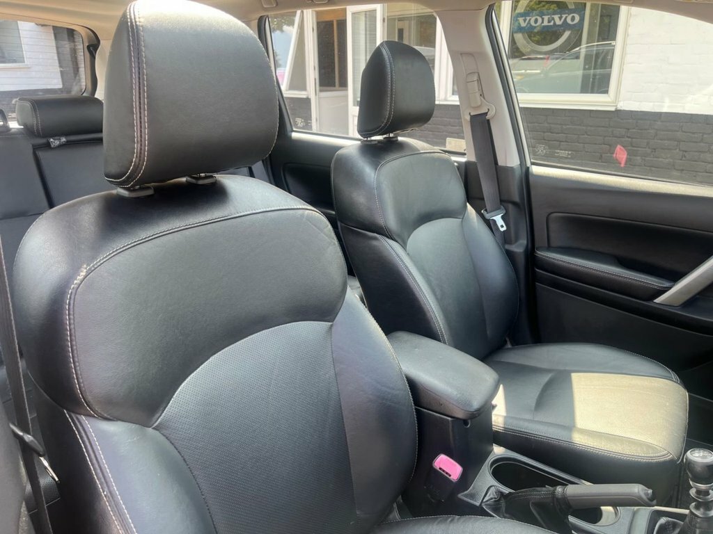 Subaru Forester 2L Xc Premium White #2
