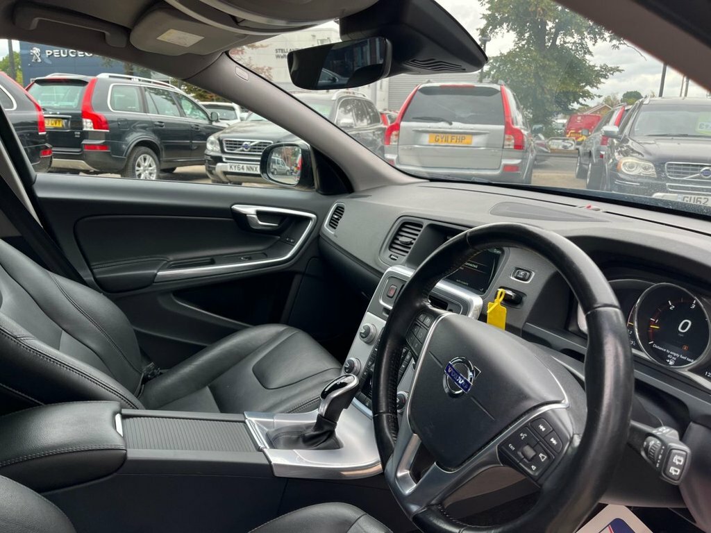 Volvo V60 Cross Country 2.4L Lux Nav Grey #6