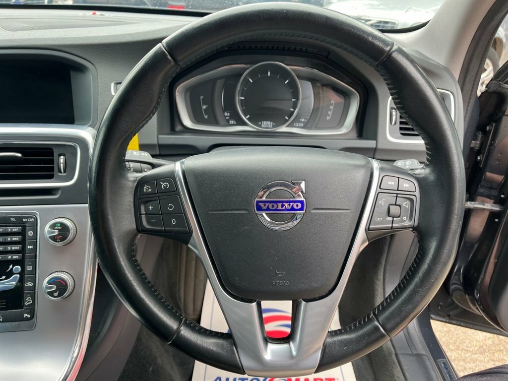 Volvo V60 Cross Country D4 190 Cross Country Lux Nav Awd Geartronic Gold #23