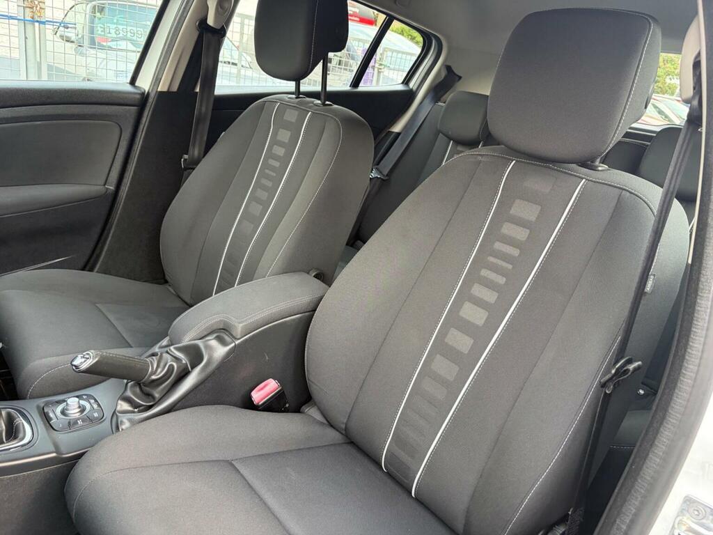 Renault Megane 1.6 Vvt Knight Edition Hatchback Silver #79