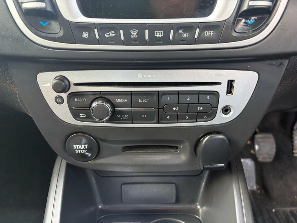 Renault Megane 1.6 Vvt Knight Edition Hatchback Silver #54