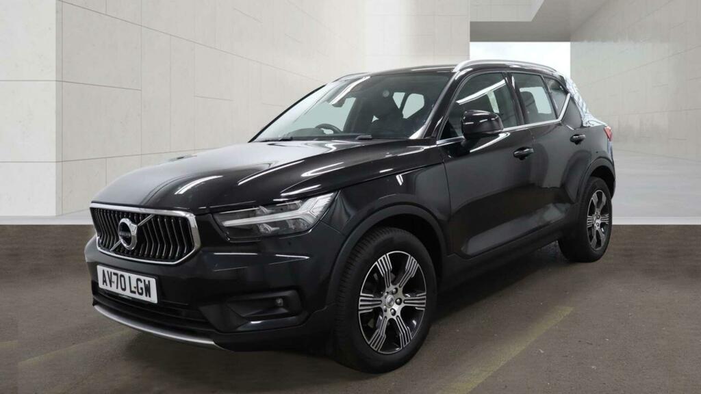 Volvo XC40 Inscription Black #2