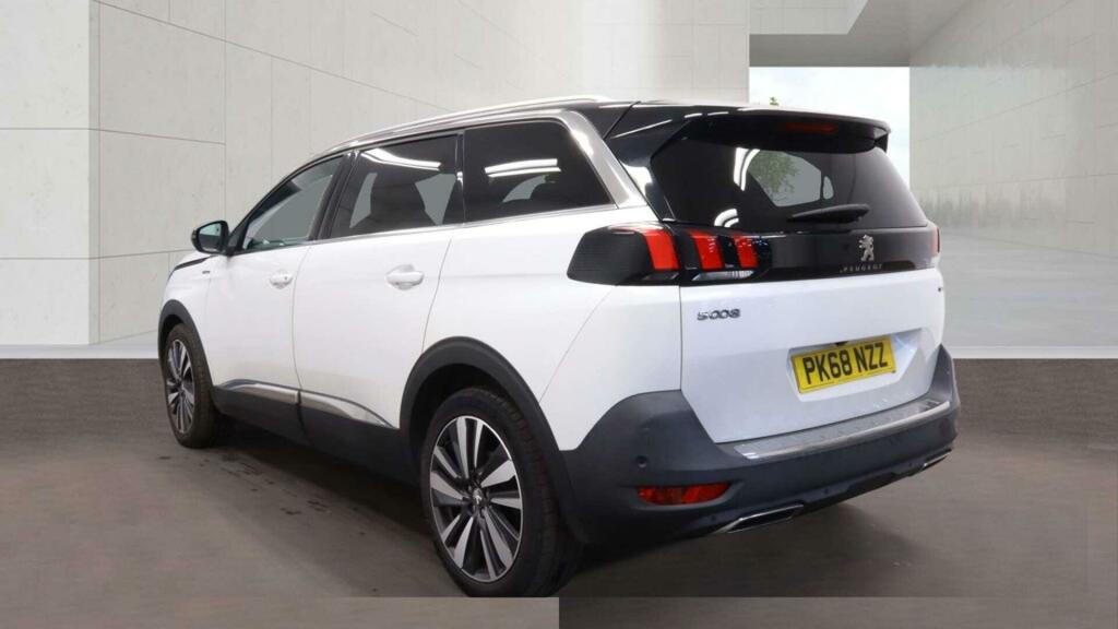 Peugeot 5008 Gt Line Premium White #2