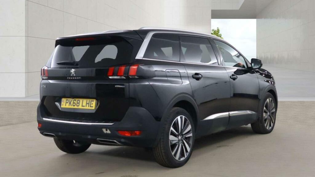 Peugeot 5008 Gt Line Premium Black #4