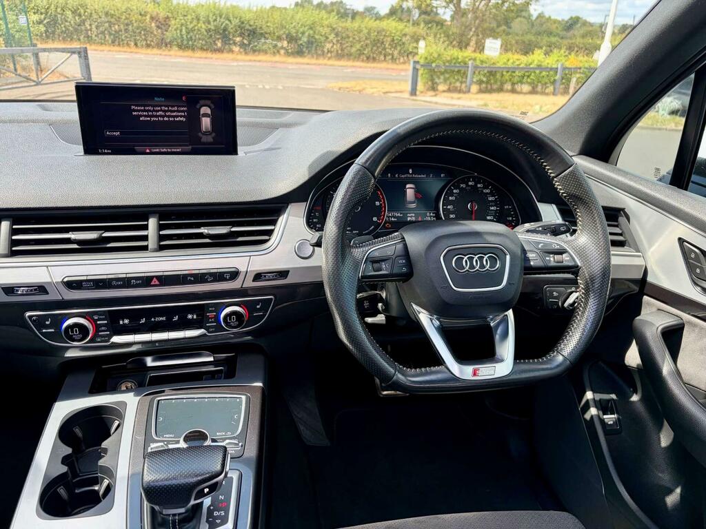 Audi Q7 S Line White #2