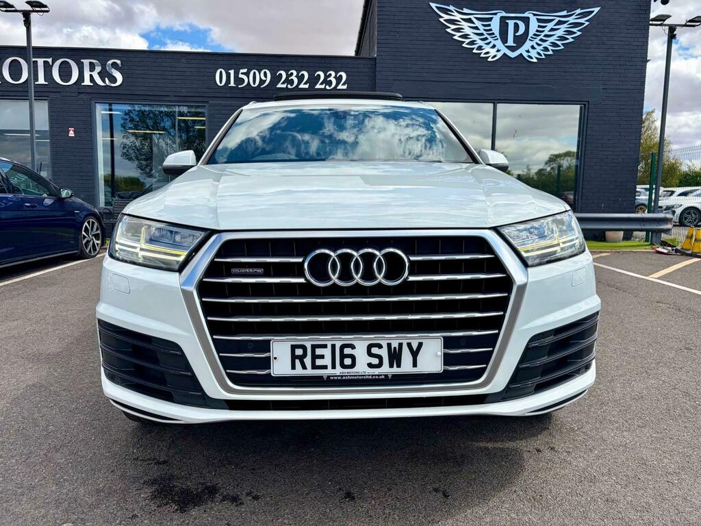 Audi Q7 S Line White #3