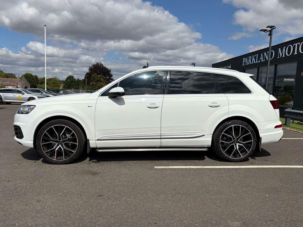 Audi Q7 S Line White #5