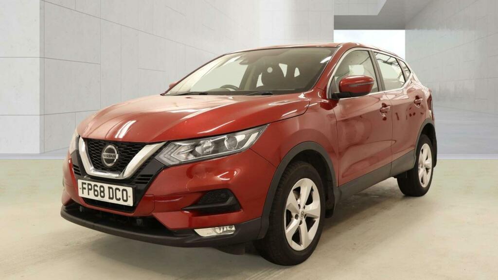Nissan Qashqai Acenta Premium Red
