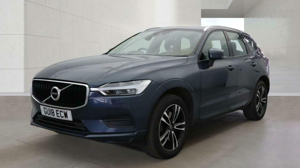 Volvo XC60 Momentum Blue