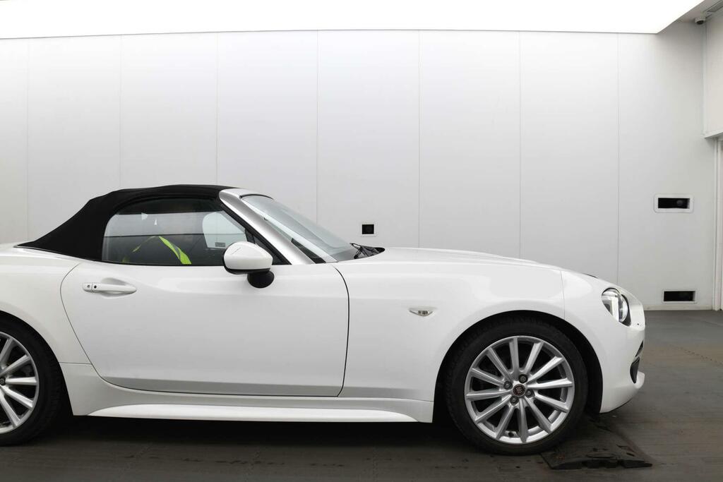 Fiat 124 Spider 1.4 Multiair Lusso Plus Euro 6 P066XZL White #6