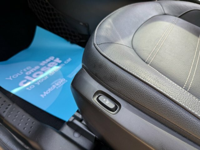 Smart Fortwo Coupe 17.6Kwh Passion Advanced 22Kw Charger White #16