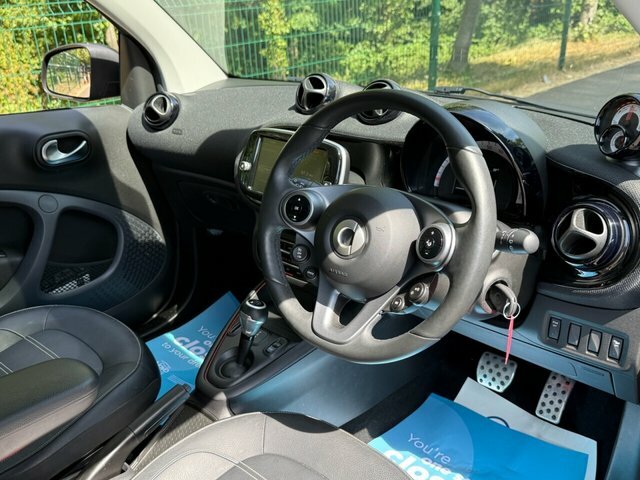 Smart Fortwo Coupe 17.6Kwh Passion Advanced 22Kw Charger White #19