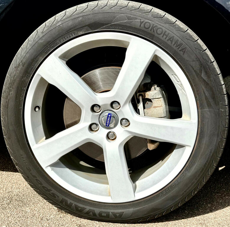 Volvo XC60 2.4 D5 R-design Nav Awd 212 Bhp Grey #13