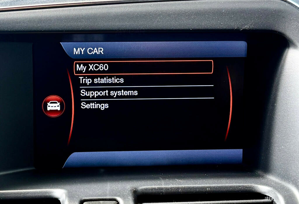Volvo XC60 2.4 D5 R-design Nav Awd 212 Bhp Grey #33