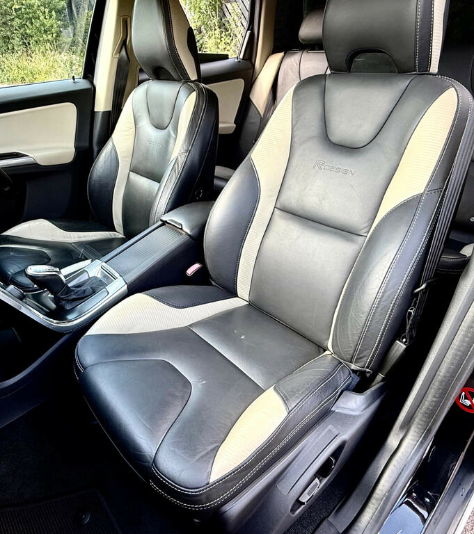 Volvo XC60 2.4 D5 R-design Nav Awd 212 Bhp Grey #22