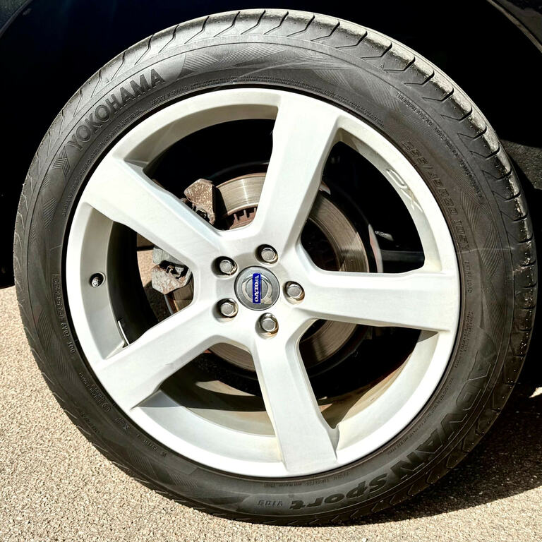 Volvo XC60 2.4 D5 R-design Nav Awd 212 Bhp Grey #14