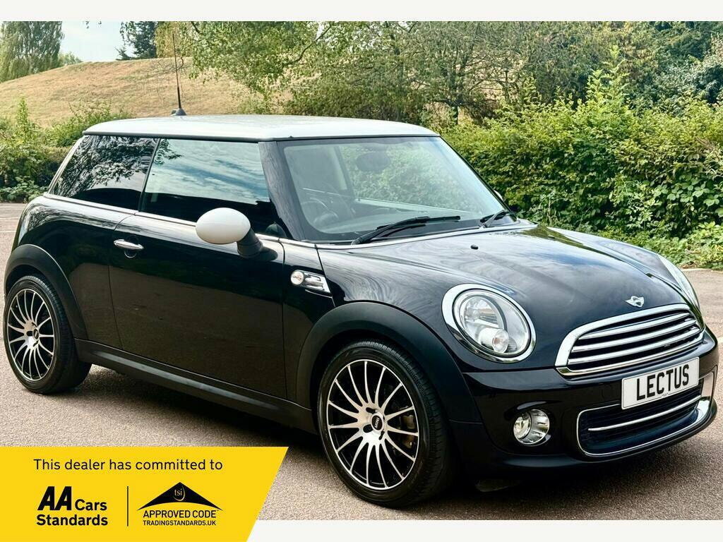 Mini Hatch 1.6 Cooper Euro 5 Black