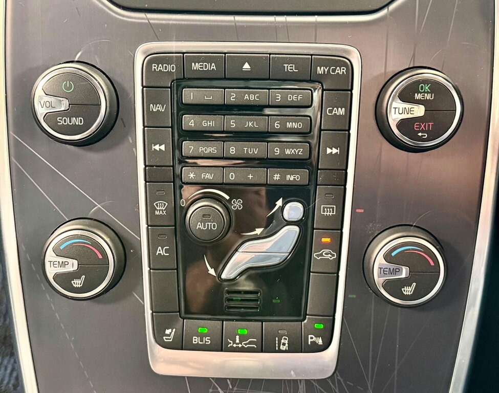 Volvo V70 2.0 D3 R-design Nav Geartronic Euro 5 Ss Silver #34