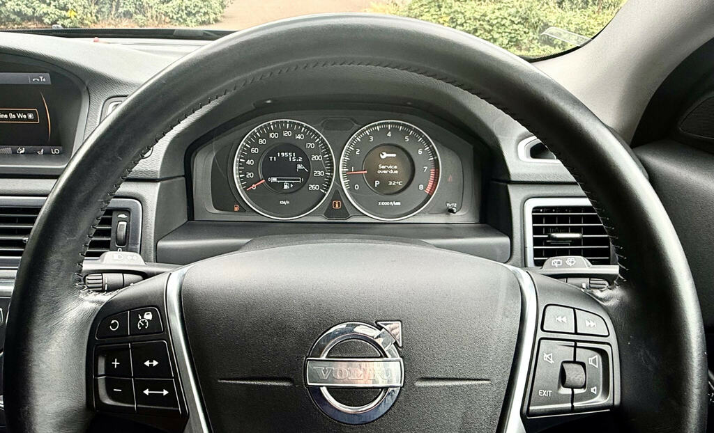 Volvo V70 2.0 D3 R-design Nav Geartronic Euro 5 Ss Silver #27