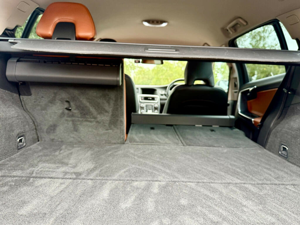 Volvo V60 2.4 D5 Se Lux Nav Estate Geartronic Eur Black #45