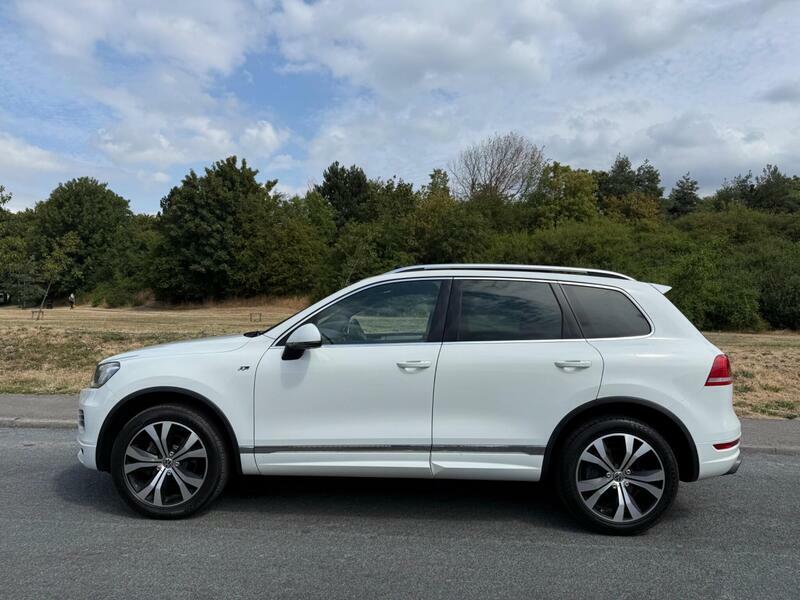 Volkswagen Touareg 3.0 Tdi V6 Bluemotion Tech R-line Tiptronic 4Wd Eu AE14XYN White #4