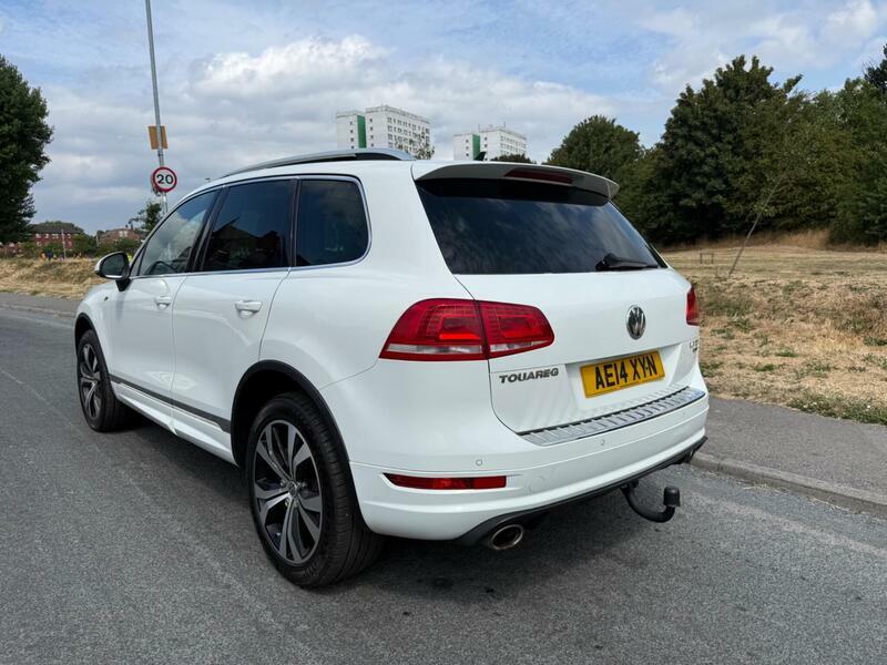 Volkswagen Touareg 3.0 Tdi V6 Bluemotion Tech R-line Tiptronic 4Wd Eu AE14XYN White #3