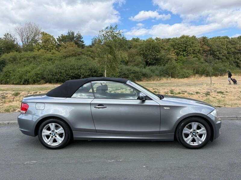 BMW 1 Series Hatchback 2.0 116D Se 2011 Black #12