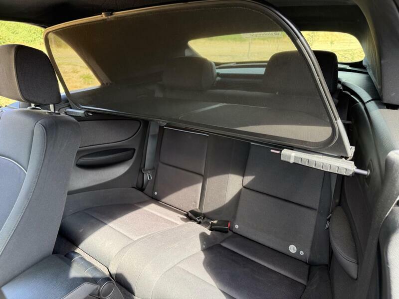 BMW 1 Series Hatchback 2.0 116D Se 2011 Black #18