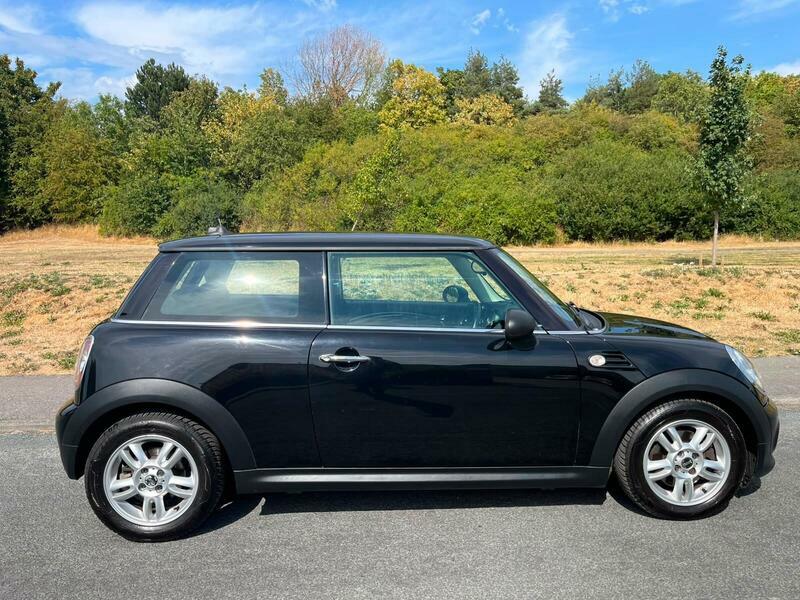 Mini Hatch 1.6 One Euro 5 Black