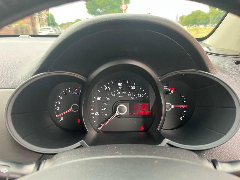 Kia Picanto 1.0 1 Air Hatchback 68 Bhp Red #11