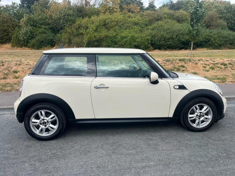 Mini Hatch 1.6 One Euro 5 White
