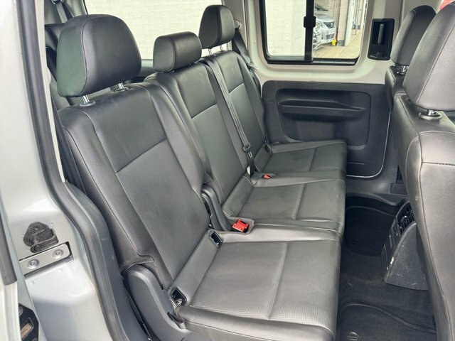 Volkswagen Caddy Maxi Life 2.0 Tdi Maxi Life Dsg Blue #30
