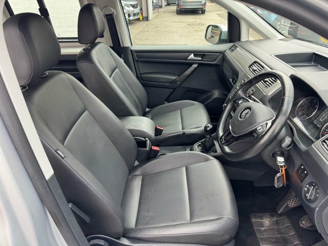 Volkswagen Caddy Maxi Life 2.0 Tdi Maxi Life Dsg Blue #33