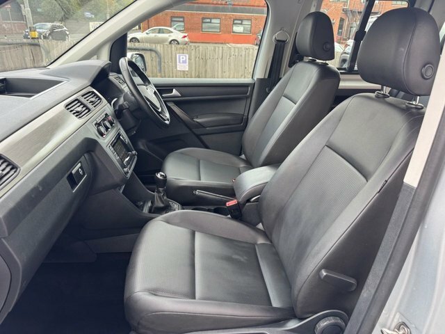 Volkswagen Caddy Maxi Life 2.0 Tdi Maxi Life Dsg Blue #31
