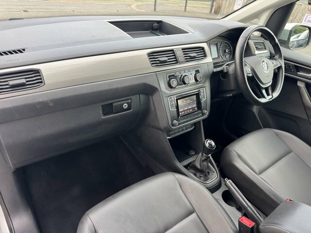 Volkswagen Caddy Maxi Life 2.0 Tdi Maxi Life Dsg Blue #32