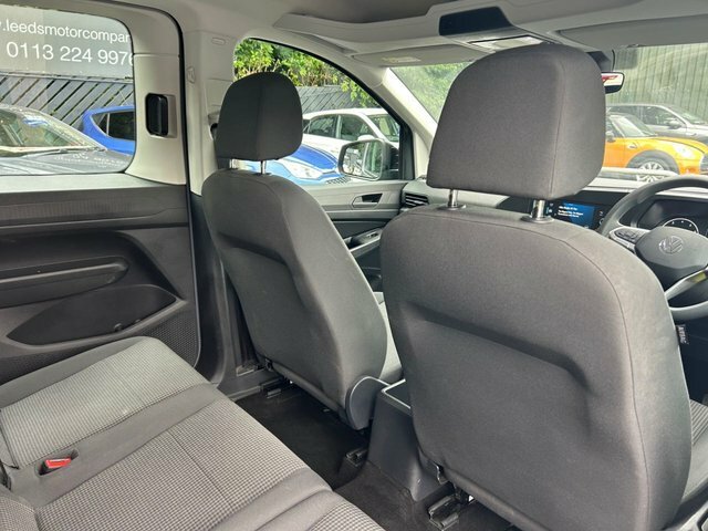 Volkswagen Caddy Maxi Volkswagen Caddy California Maxi 102 Ps 2.0 Tdi 6S Silver #24