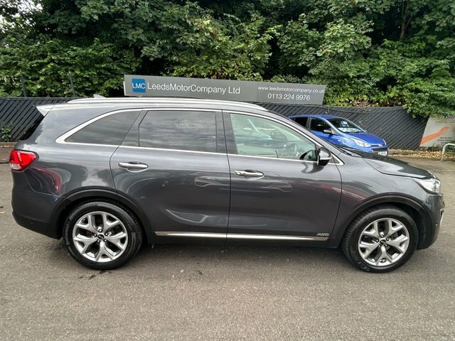 Kia Sorento Suv Grey #3
