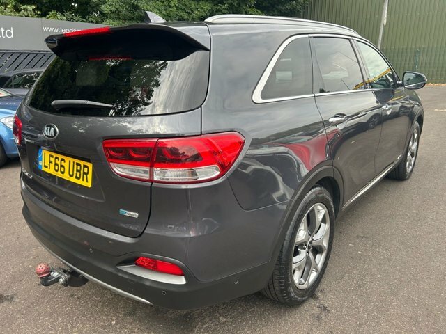 Kia Sorento Suv Grey #4