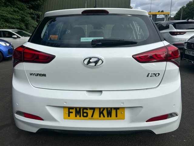 Hyundai I20 Hatchback White #5