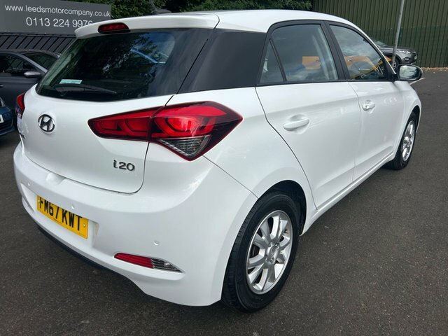 Hyundai I20 Hatchback White #3