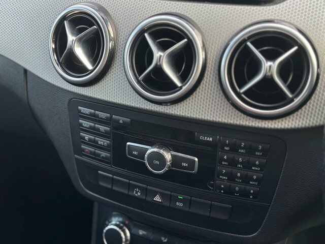 Mercedes-Benz B Class 1.8 B200 Cdi Blueefficiency Sport 136 Bhp Red #41