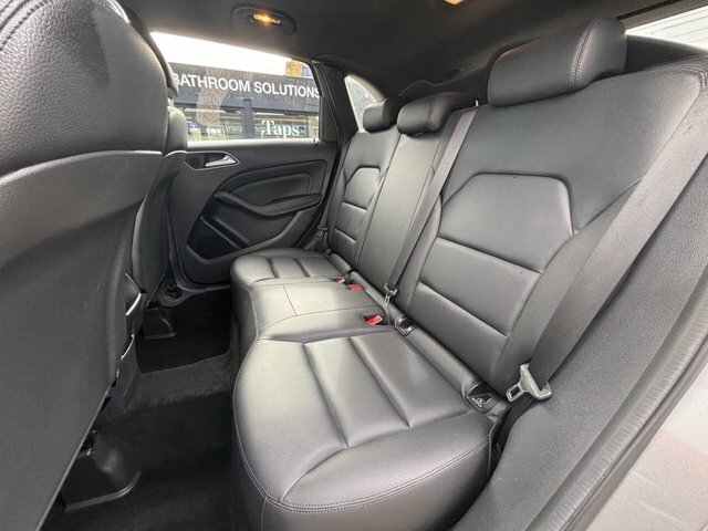 Mercedes-Benz B Class 1.8 B200 Cdi Blueefficiency Sport 136 Bhp Red #28