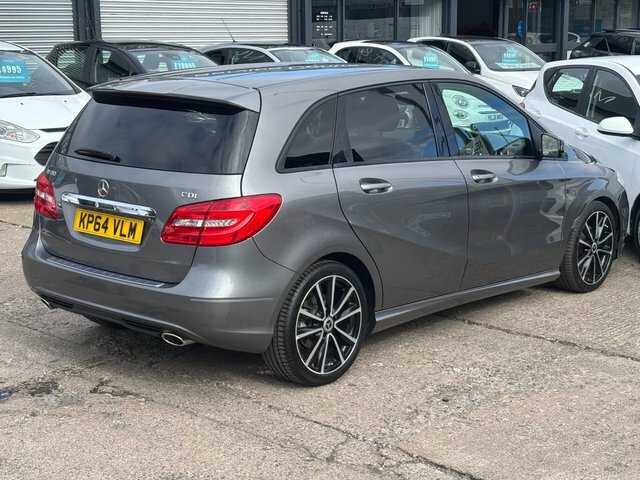 Mercedes-Benz B Class 1.8 B200 Cdi Blueefficiency Sport 136 Bhp Red #15