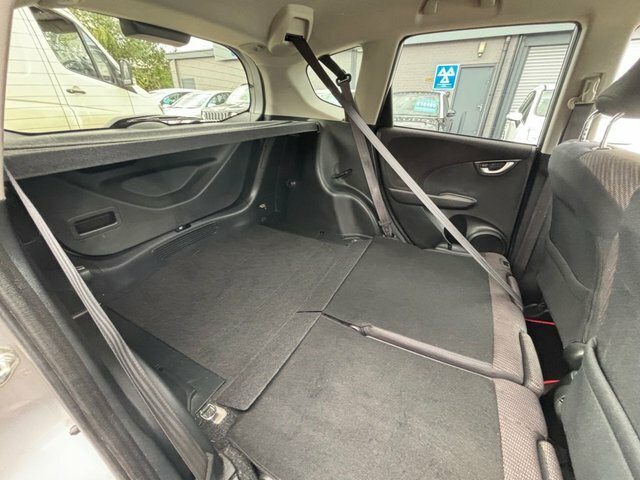 Honda Jazz 2014 1.4 I-vtec Es Plus Cvt Euro 5 Red #29