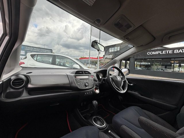 Honda Jazz 2014 1.4 I-vtec Es Plus Cvt Euro 5 Red #40