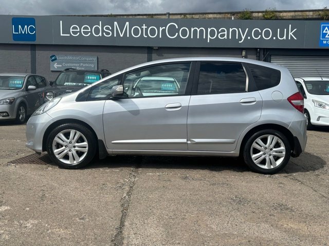 Honda Jazz 2014 1.4 I-vtec Es Plus Cvt Euro 5 Red #9