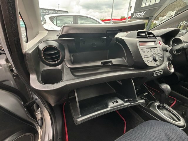 Honda Jazz 2014 1.4 I-vtec Es Plus Cvt Euro 5 Red #32